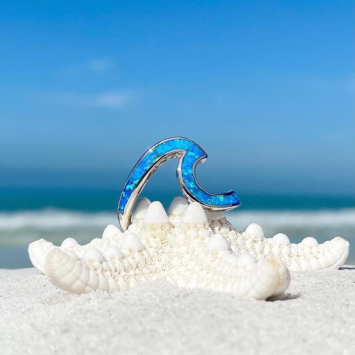 オパールとシルバーの海の波のリング