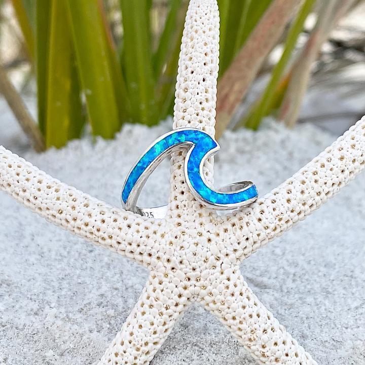 オパールとシルバーの海の波のリング