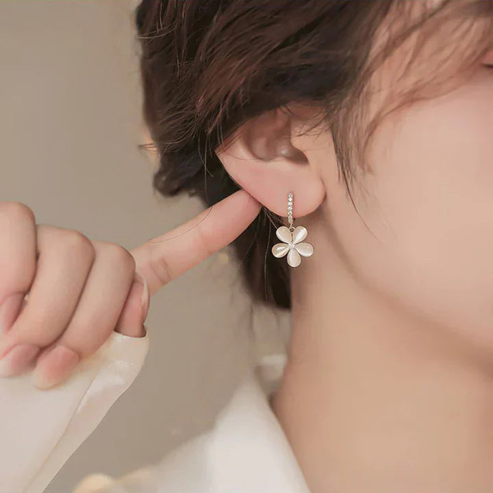 イグナティア・ベラストラ・ピアス｜18Kゴールド