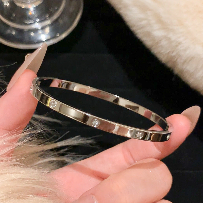 エステラ・フィオレッティ ブレスレット｜ゴールド 16K-1