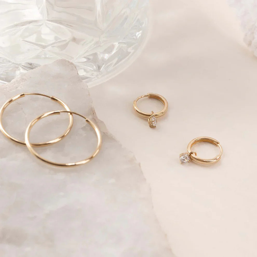 ラルム ド リュヌ ストーン フープ ピアス｜ゴールド 14K