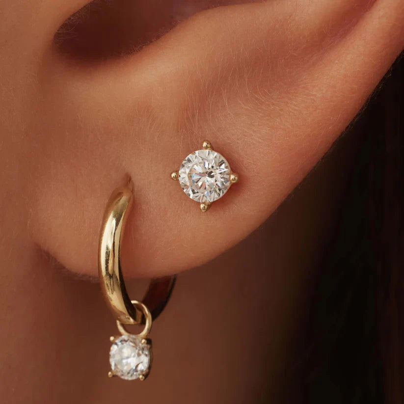 ラルム ド リュヌ ストーン スタッド ピアス｜ゴールド 14K